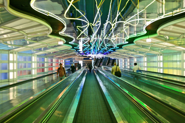 Photo Credit: Wikimedia Commons/Ohare Airport Walkway